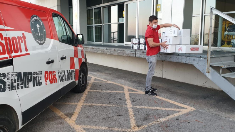 Entrega productos Nutrisport a sanitarios
