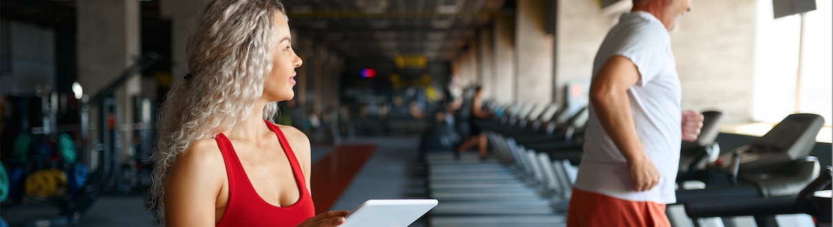Deberes del personal técnico deportivo en materia de seguridad, en gimnasios, centros deportivos y piscinas. - La seguridad en la nueva Ley del Deporte (V)