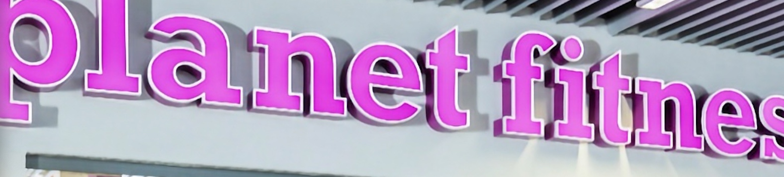 San Valentín 2025: casi 4 de cada 10 españoles han hecho amigos (o algo más) mientras entrenaban, según Planet Fitness