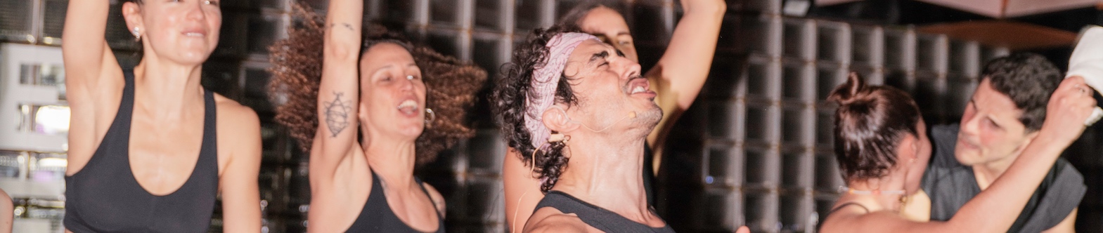 De la pista de baile a la bici: Lapso Studios transforma Bling Bling en una fiesta del deporte y la adrenalina