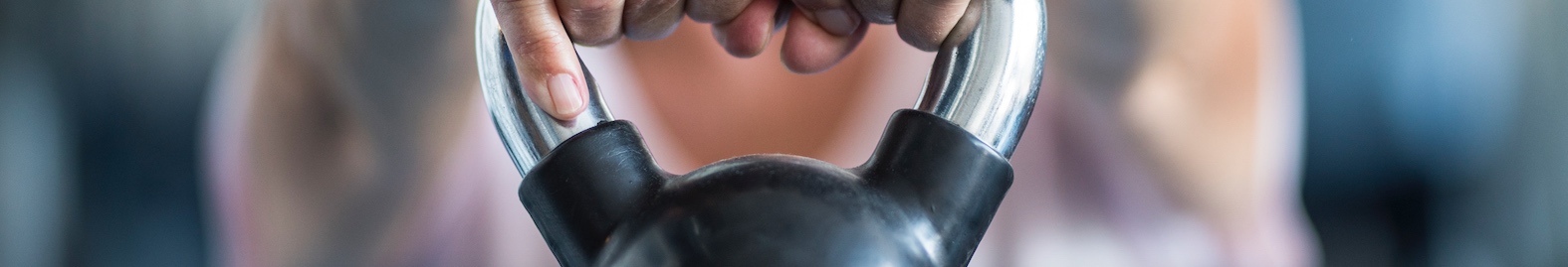 Beneficios del entrenamiento de fuerza en personas mayores