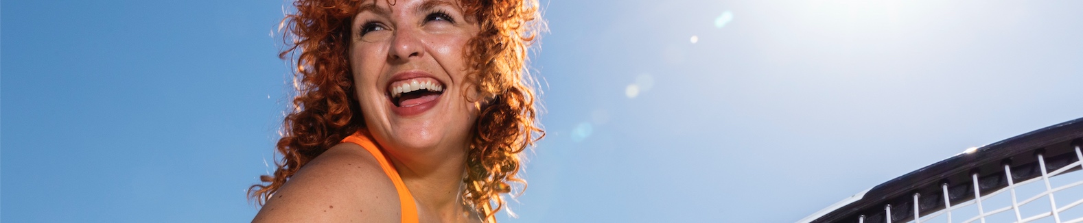 El pádel en gimnasios: una herramienta estratégica de conexión, fidelización y bienestar para mujeres