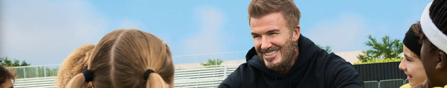 Nace BEEUP: la apuesta de David Beckham por una alimentación natural para familias activas
