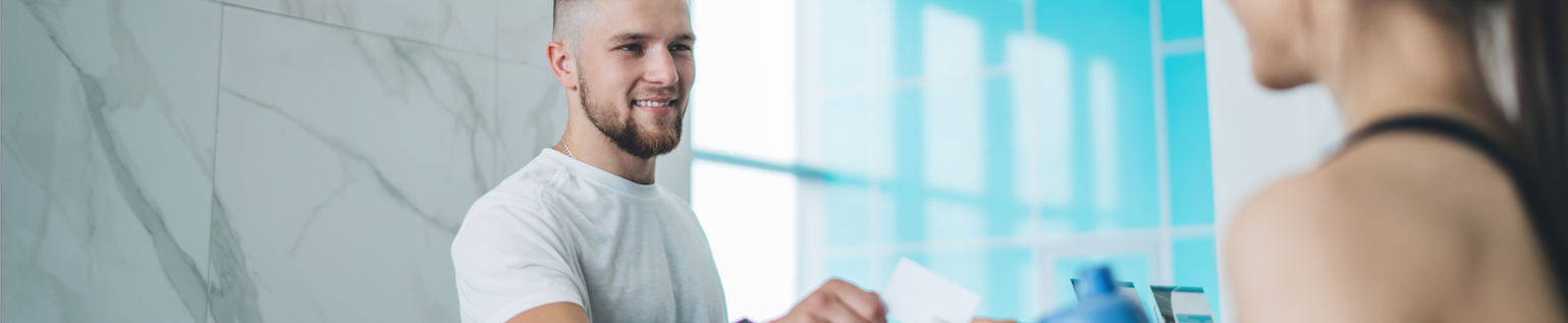 La recepción del gimnasio: Ese lugar donde empieza (y a veces termina) todo