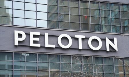 Las acciones de Peloton caen tras la retirada de 833.000 bicicletas