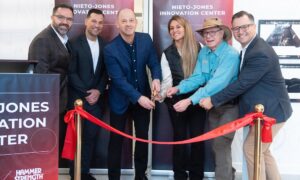 Life Fitness / Hammer Strength inaugura el Centro de Innovación Nieto-Jones, en homenaje a los iconos del sector Augie Nieto y Gary Jones