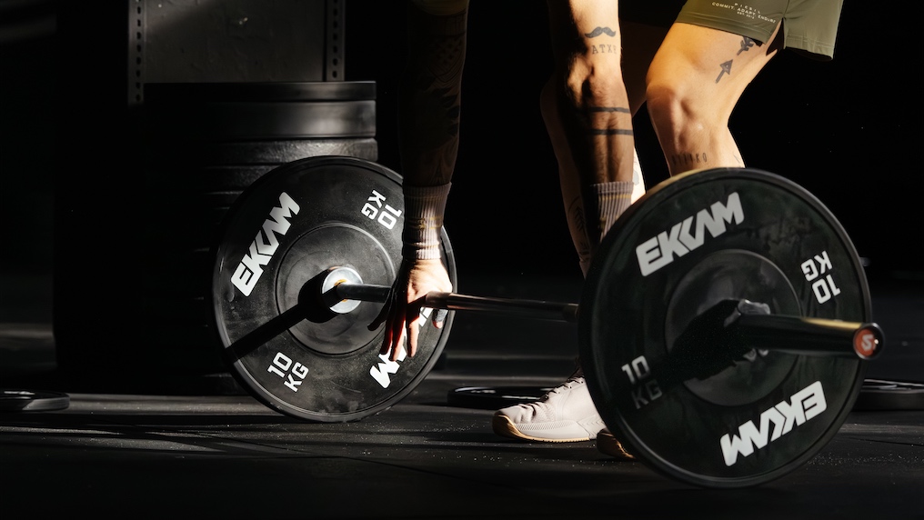 La empresa española de material deportivo Picsil, amplía su actividad con sus dos nuevas marcas: Ekkam y Kombat