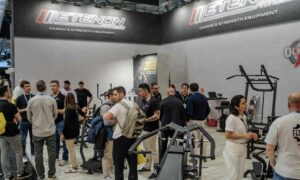 Alta afluencia y gran acogida de LEVERAGE FLEX en el stand de Etenon Fitness en FIBO 2026