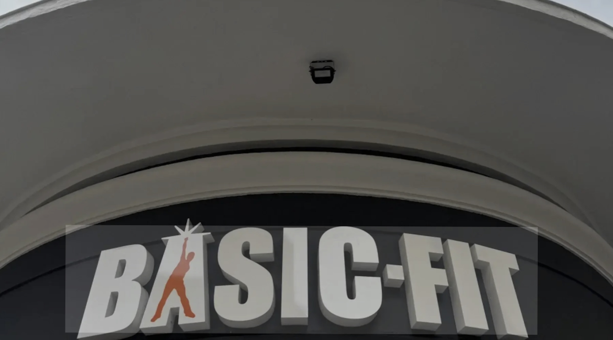 Basic-Fit recibe la aprobación para operar gimnasios 24/7 sin personal en Francia