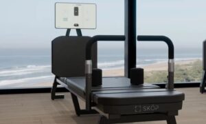 Peloton compra Skōp para reforzar su apuesta por el Pilates, tras dispararse la demanda de esta disciplina un 48%