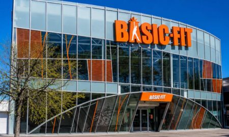 Basic-Fit dispara un 67% su beneficio operativo y vuelve a beneficios con 23,6 millones