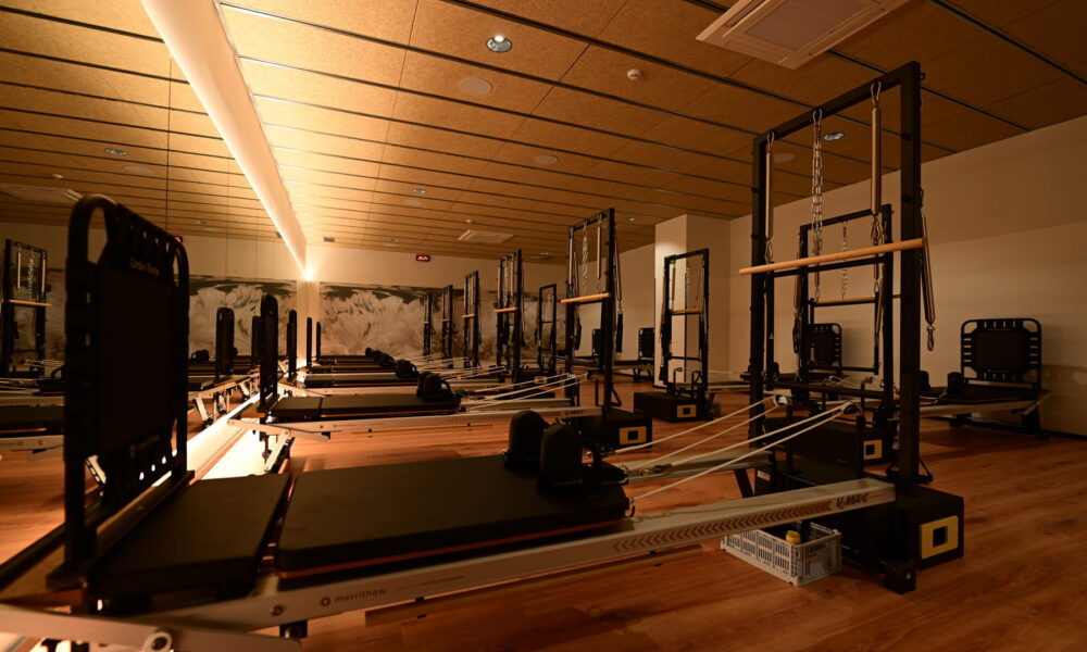 Dreamfit impulsa el deporte en Coslada con un nuevo centro que incorpora fitness, pádel, pickleball y Pilates Máquinas