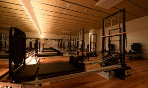 Dreamfit impulsa el deporte en Coslada con un nuevo centro que incorpora fitness, pádel, pickleball y Pilates Máquinas