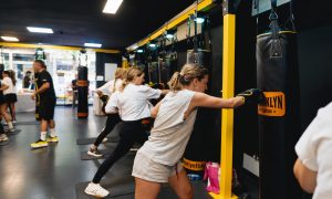 Brooklyn Fitboxing destina 31.495 € a la investigación del cáncer de mama gracias a sus usuarios