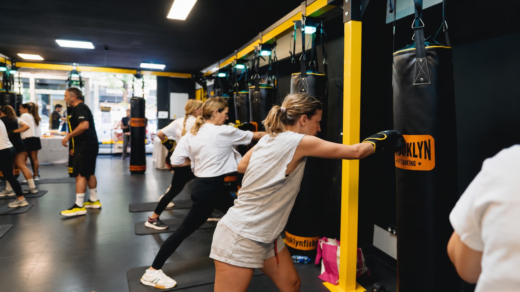Brooklyn Fitboxing destina 31.495 € a la investigación del cáncer de mama gracias a sus usuarios